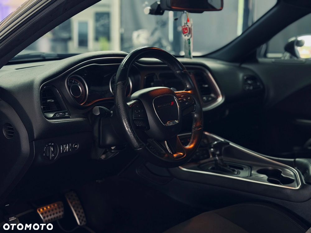 Dodge Challenger Automatik R/T Plus Shaker - 23