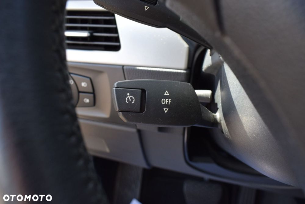 BMW Seria 3 - 27