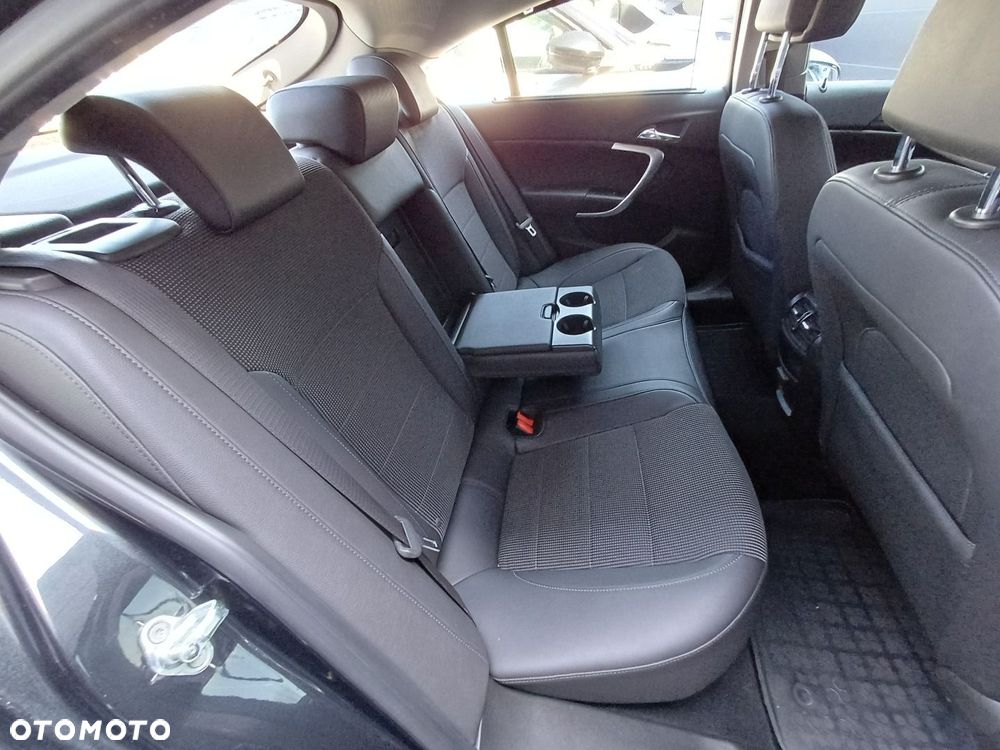 Opel Insignia - 26