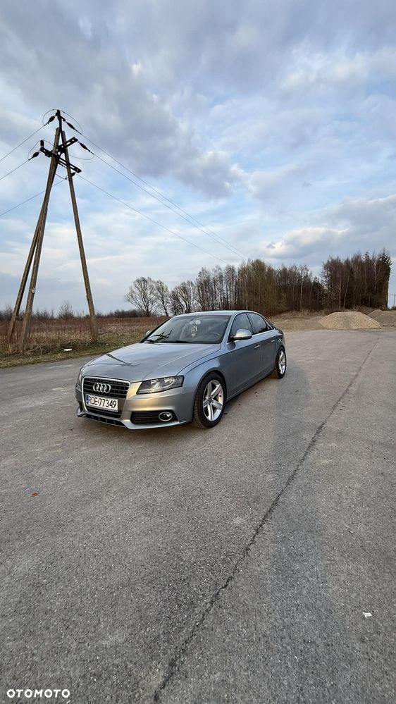 Audi A4 Limousine - 5