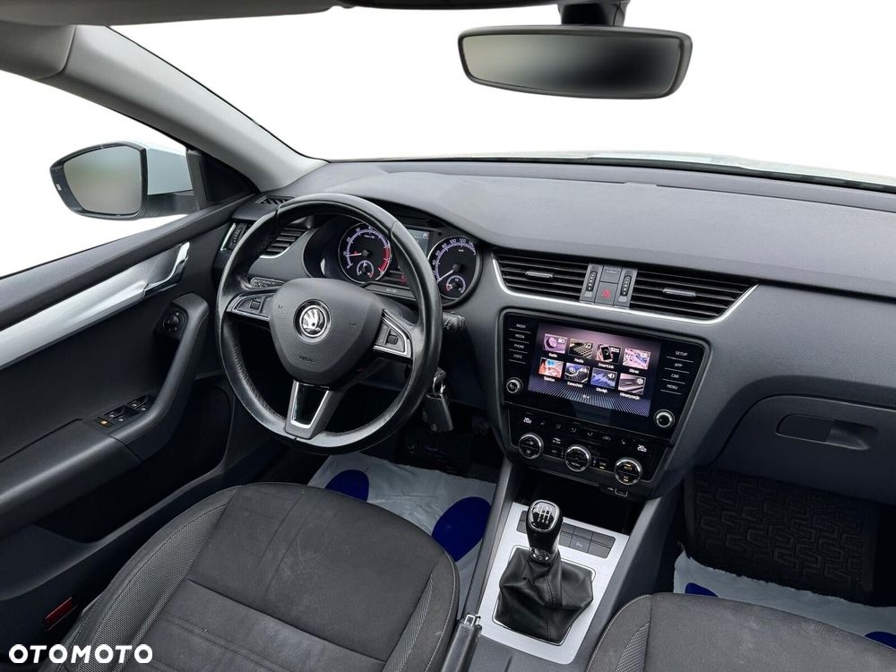 Skoda Octavia 1.4 TSI Ambition - 11