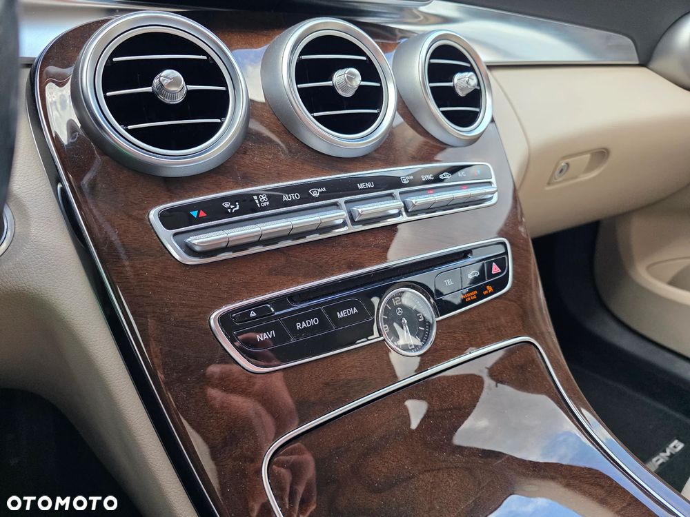 Mercedes-Benz Klasa C 300 7G-TRONIC Avantgarde - 16