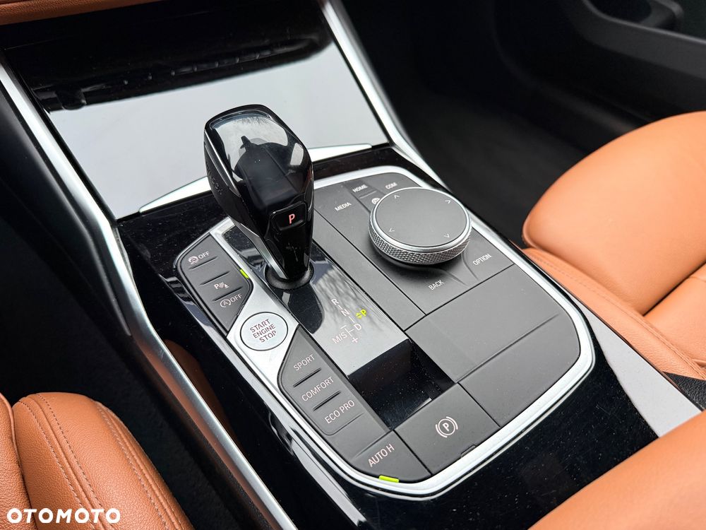 BMW Seria 3 318i Luxury Line sport - 20