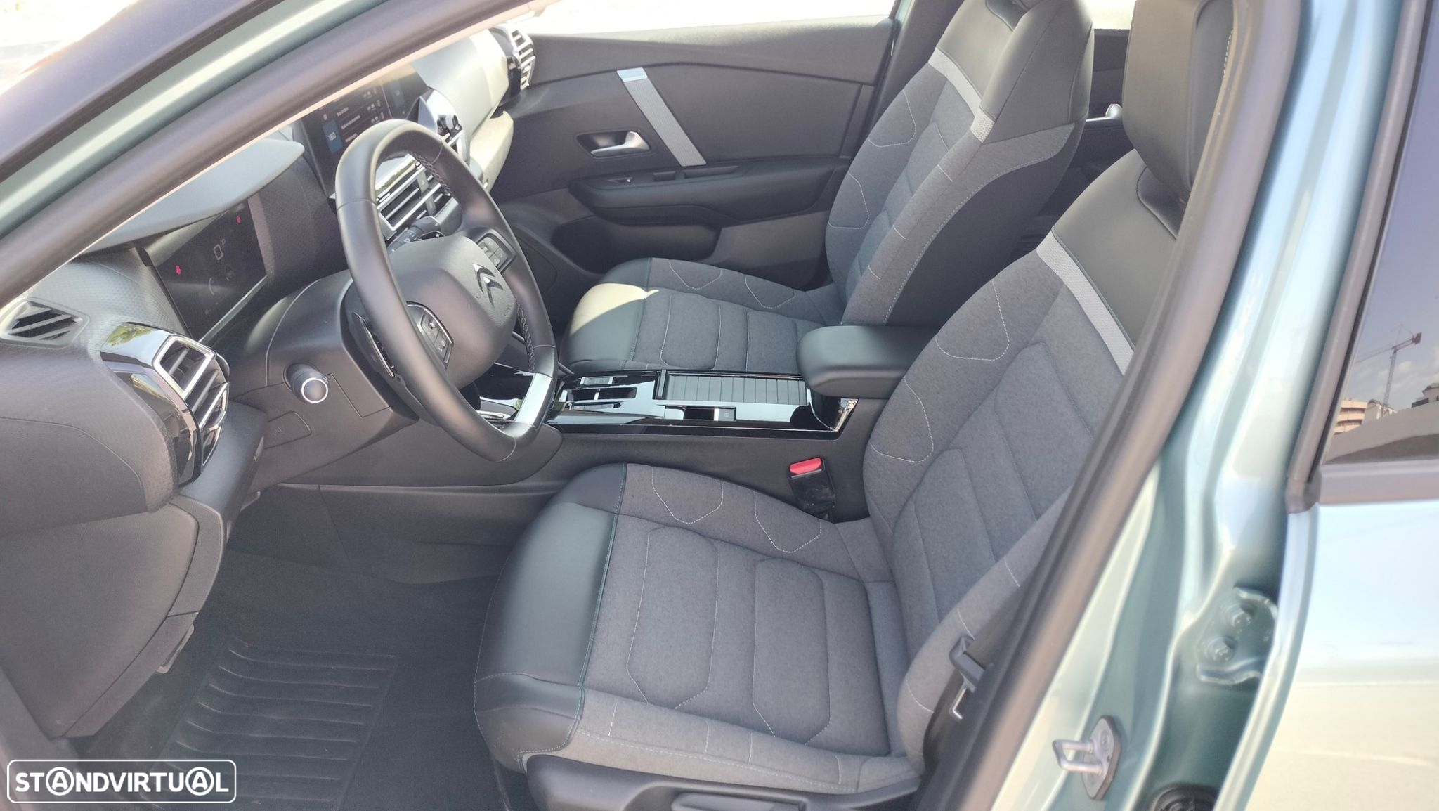 Citroën C4 PureTech 130 Stop&Start EAT8 FEEL PACK - 10