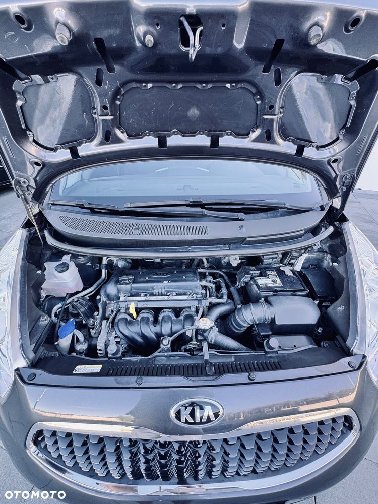 Kia Venga - 8