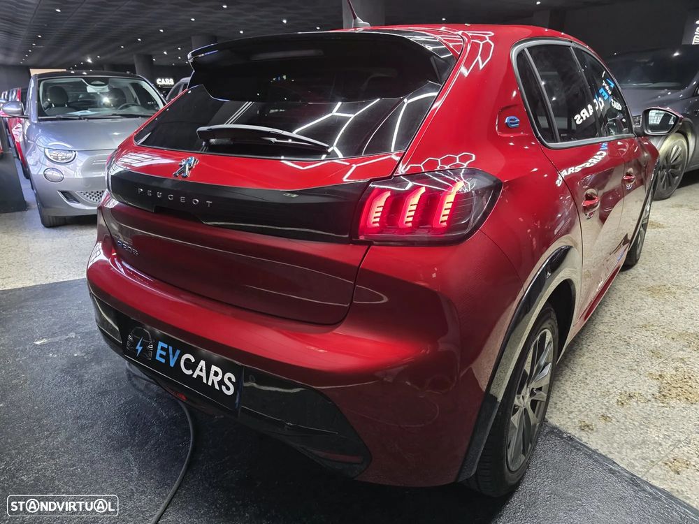 Peugeot e-208 Allure Pack - 5