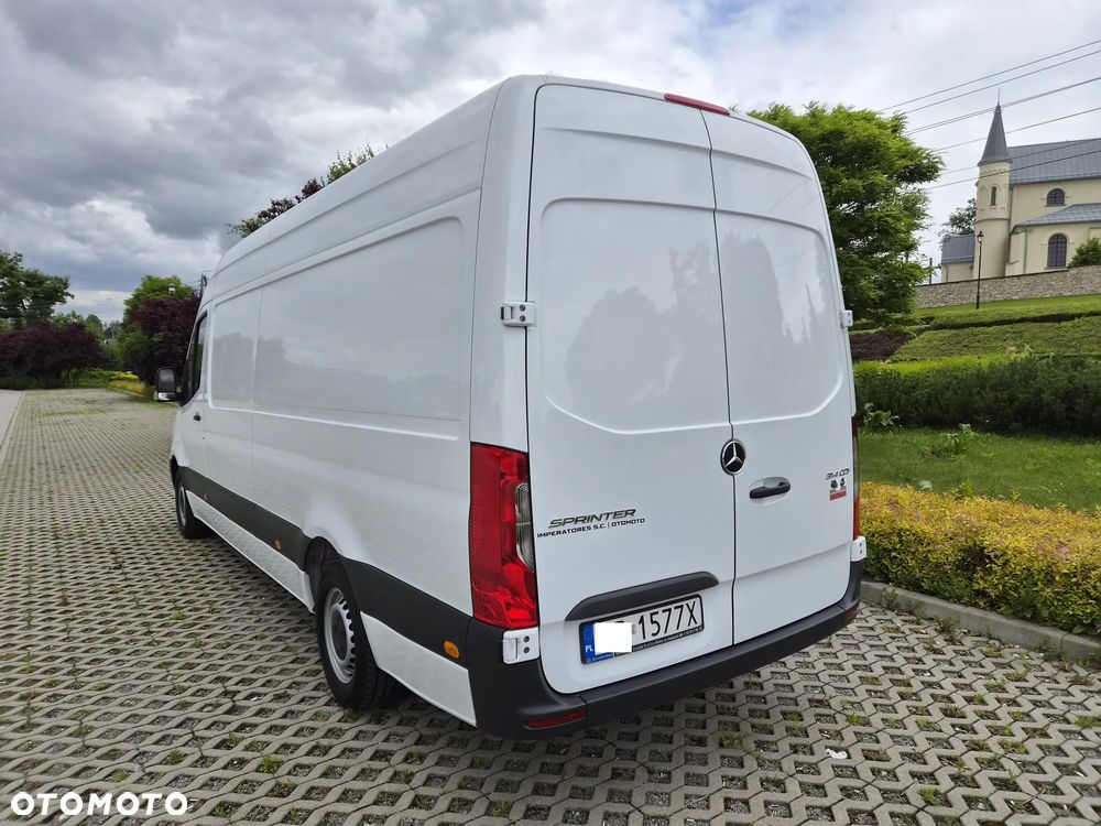 Mercedes-Benz Sprinter - 8