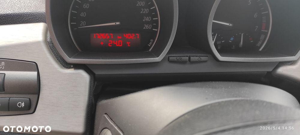 BMW Z4 2.2i - 9