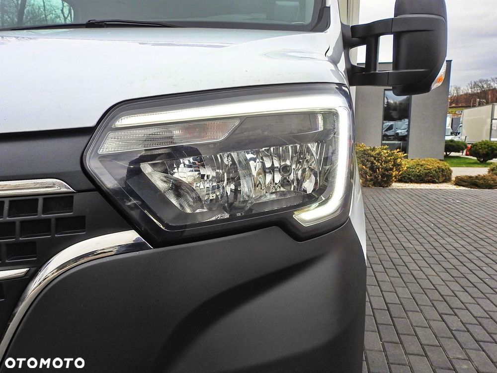 Renault MASTER  CHŁODNIA KONTENER 0*C LEDY KLIMATYZACJA  145KM - 24