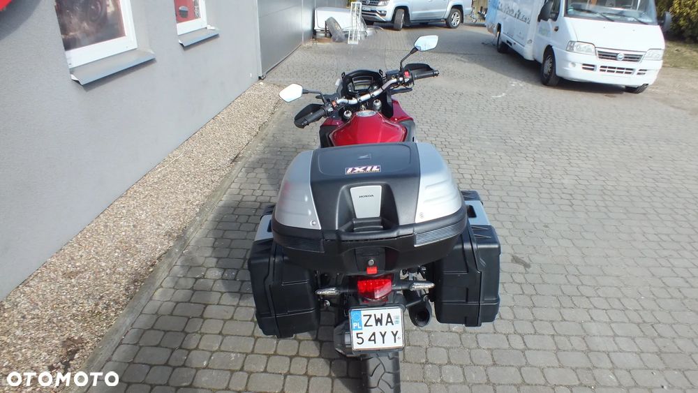 Honda VFR - 4