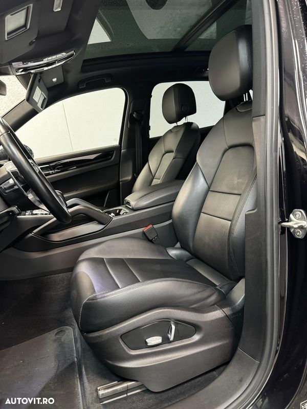 Porsche Cayenne Tiptronic S - 4
