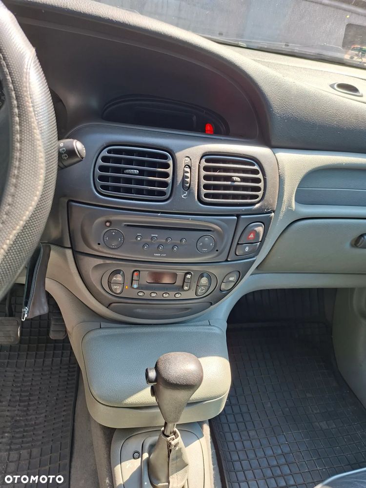 Renault Scenic - 9