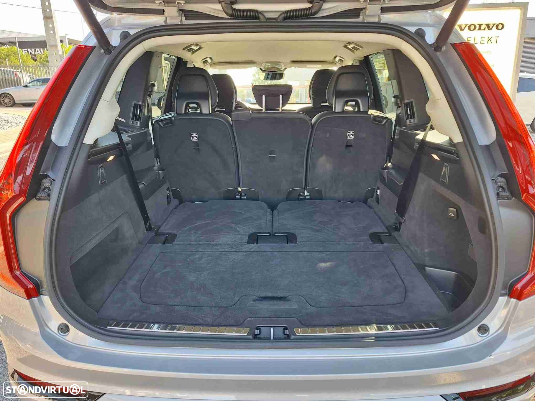 Volvo XC 90 2.0 T8 PHEV Plus Dark AWD - 6