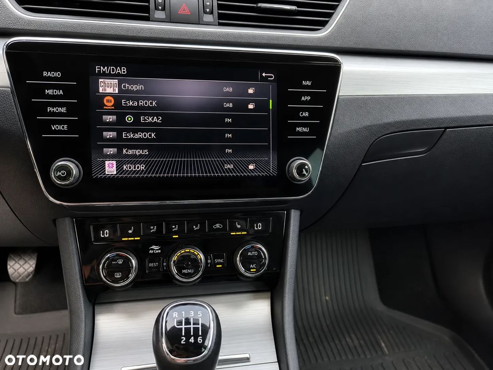 Skoda Superb 2.0 TDI SCR Ambition - 11