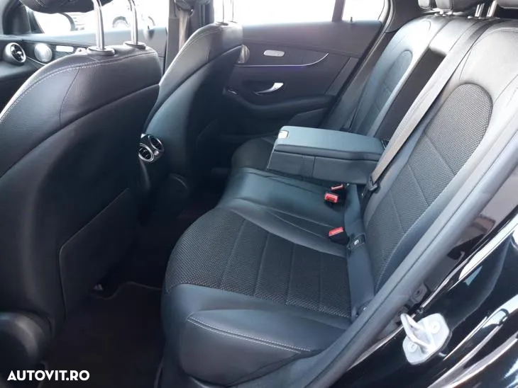 Mercedes-Benz GLC Coupe 300 de 4Matic 9G-TRONIC AMG Line - 13