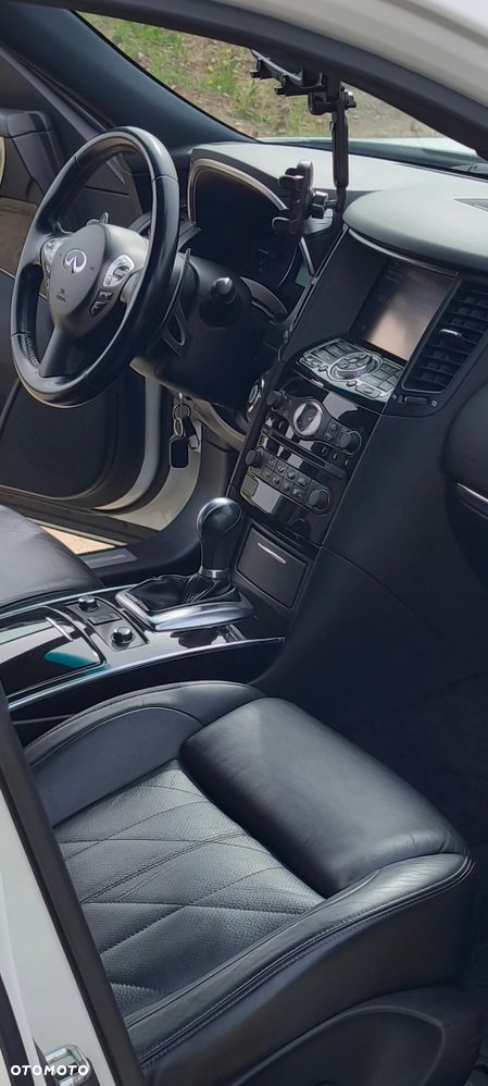 Infiniti QX70 3.0d S Premium - 12