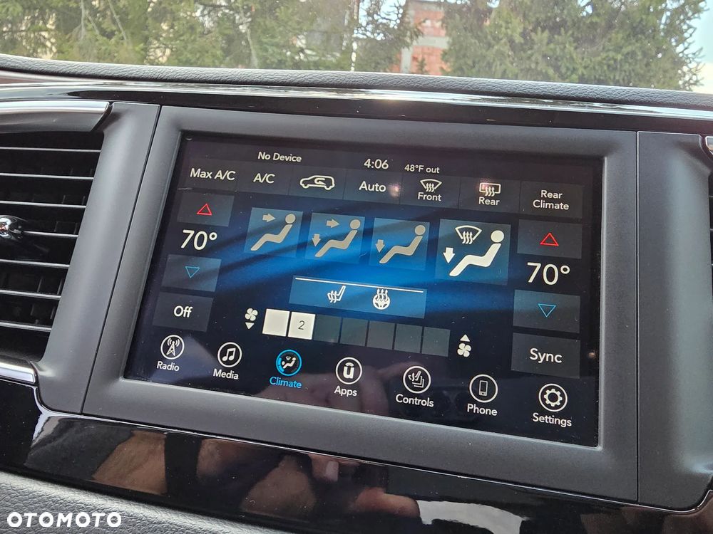 Chrysler Pacifica - 22