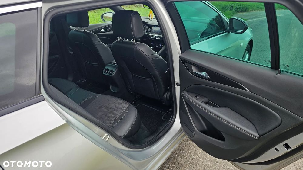 Opel Insignia 2.0 CDTI Business Elegance S&S - 20
