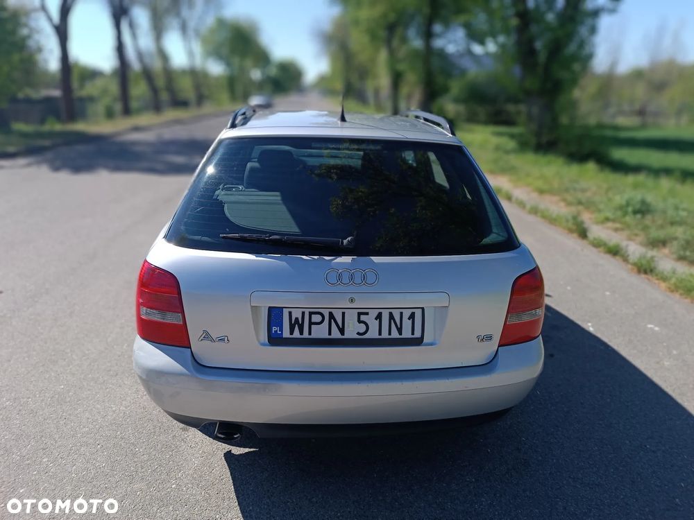 Audi A4 Avant 1.8 - 10