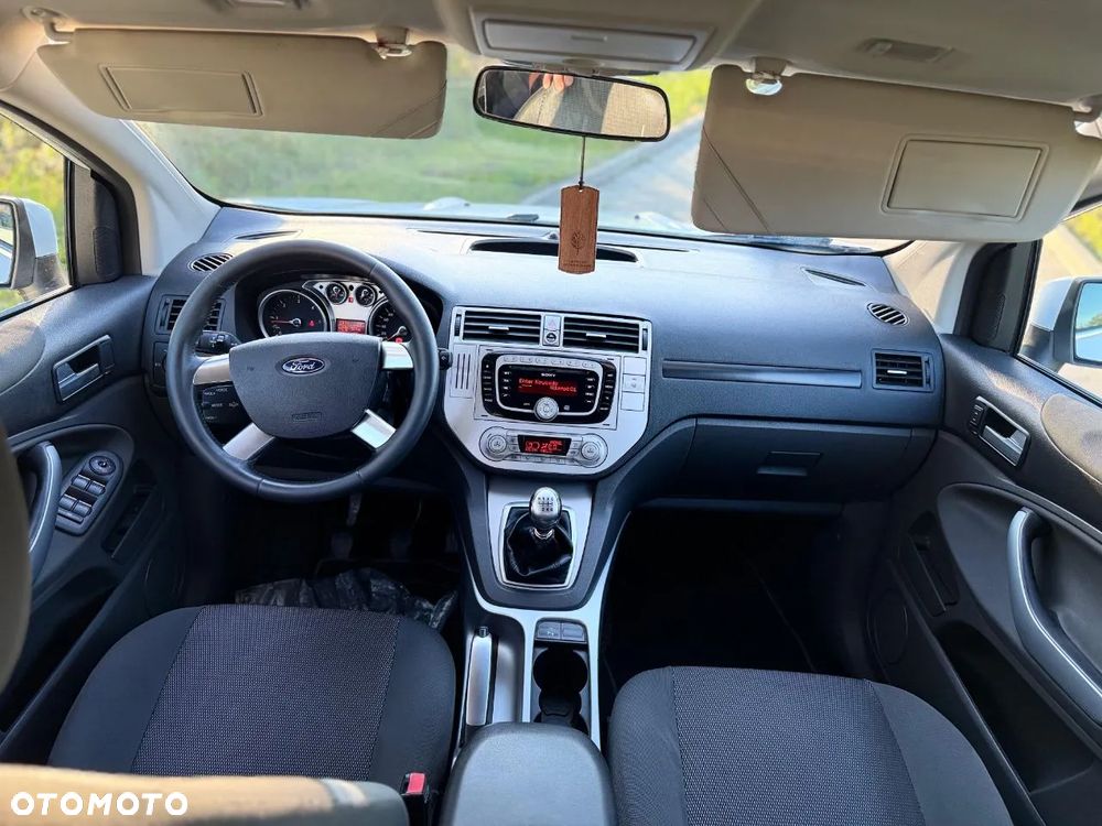 Ford Kuga 2.0 TDCi Titanium - 16