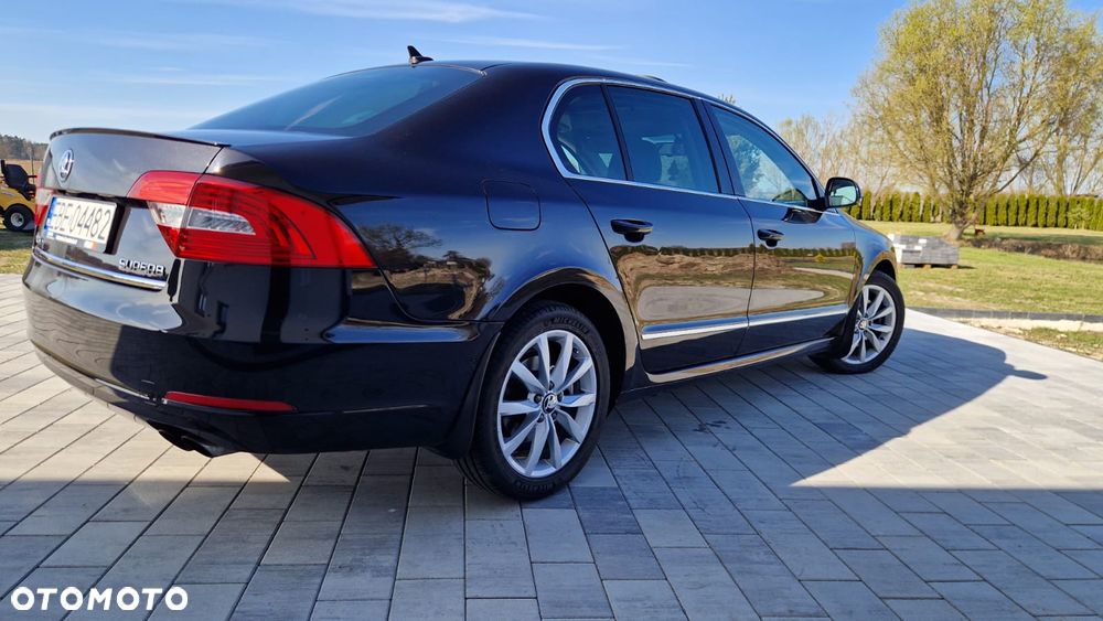 Skoda Superb 2.0 TSI Elegance DSG - 5