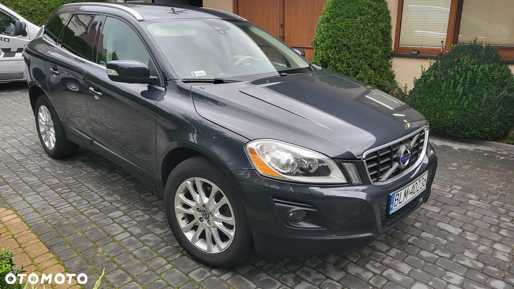 Volvo XC 60 2.4D AWD Momentum - 12