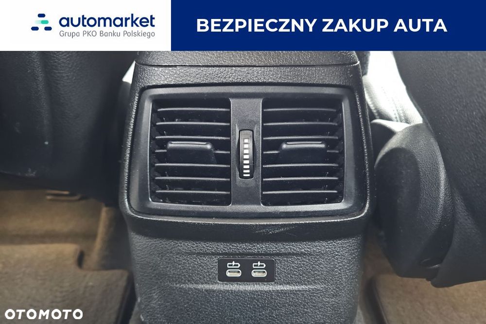 BMW Seria 2 218d Sport Line sport - 13