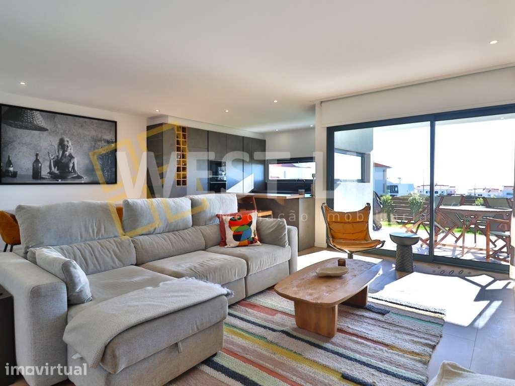 Apartamento T3 com Jardim privado, piscina e VISTA MAR - Ótima ilum... - Grande imagem: 3/26
