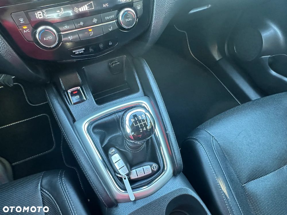 Nissan Qashqai 1.6 DIG-T 360 - 33