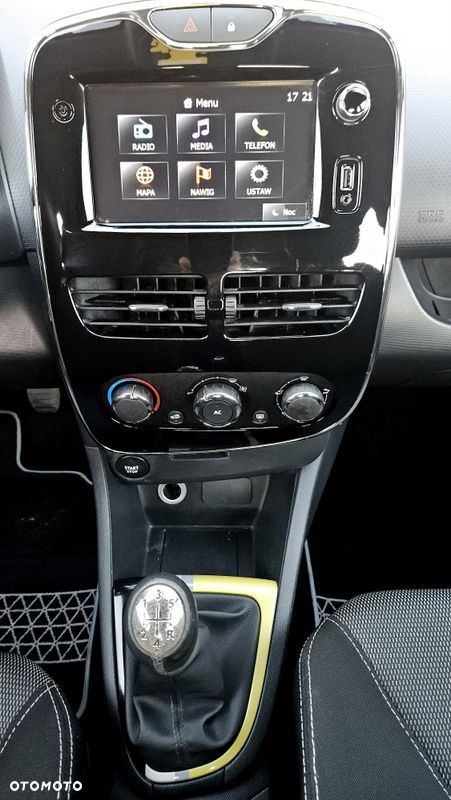Renault Clio 1.2 16V 75 Expression - 29
