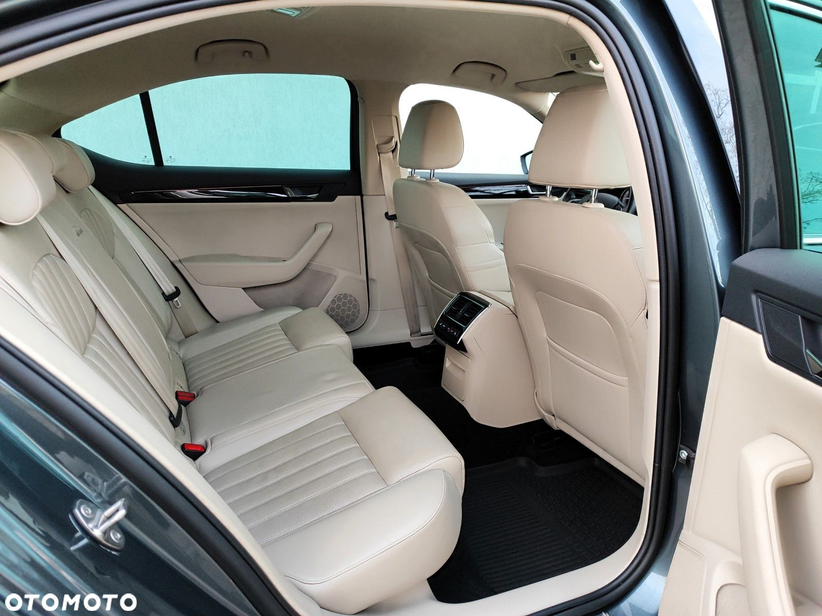 Skoda Superb 2.0 TSI 4x4 L&K DSG - 15