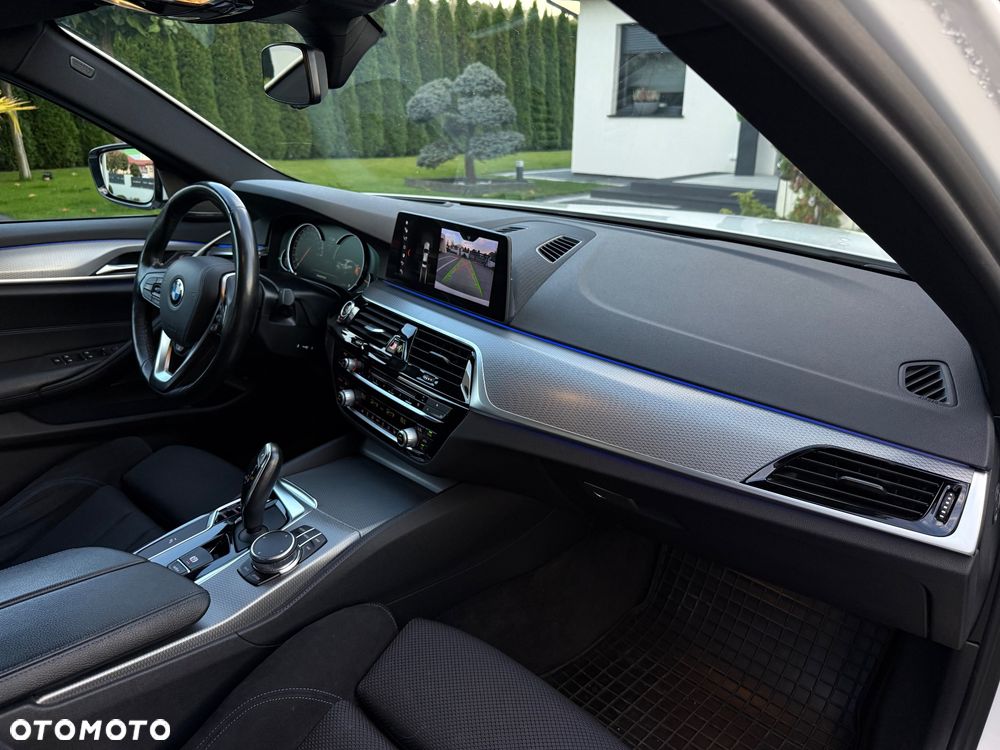 BMW Seria 5 540i xDrive M Sport sport - 32