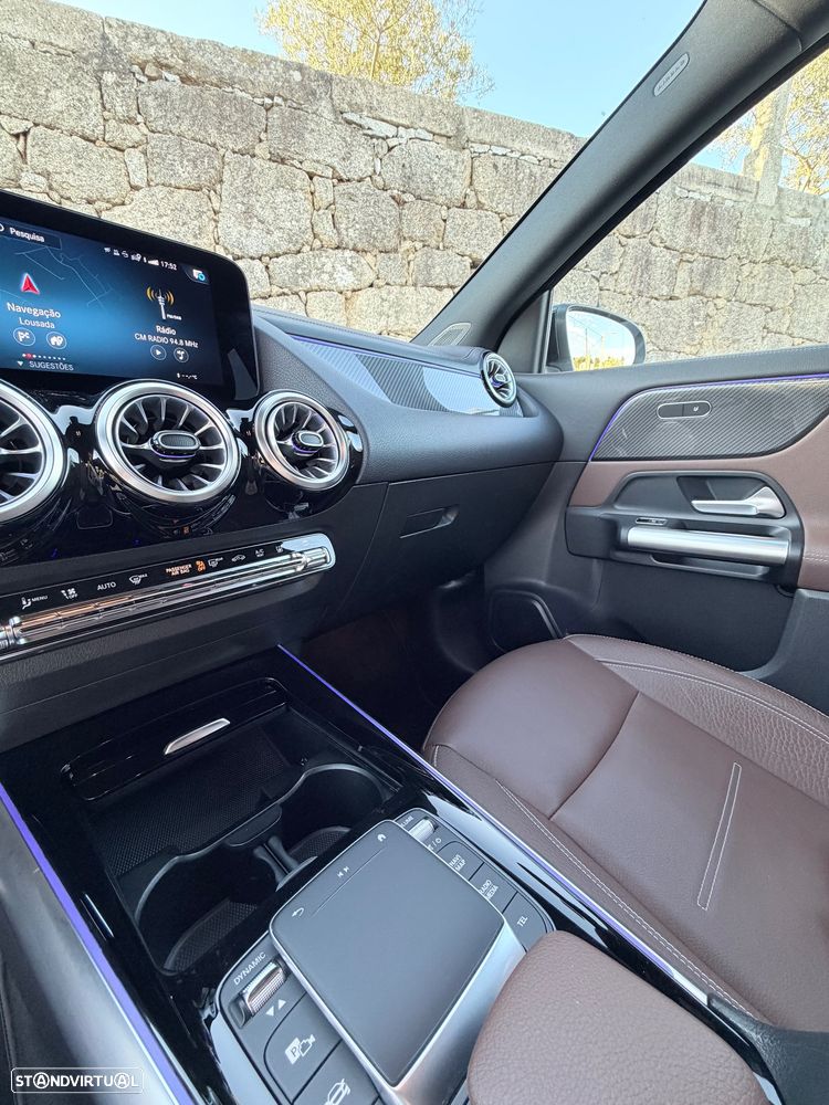 Mercedes-Benz GLA 250 - 11