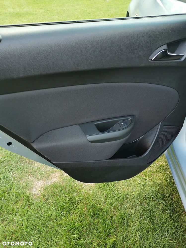 Opel Astra 1.6 Business EU6 - 21