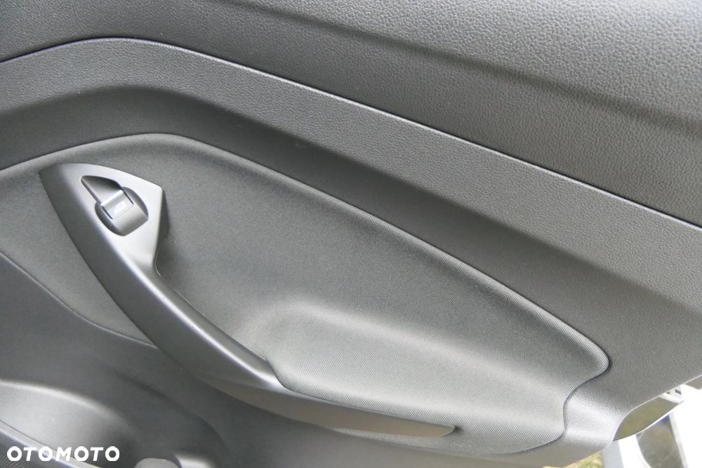 Ford Focus 1.5 EcoBlue STart-Stopp-System TITANIUM - 32