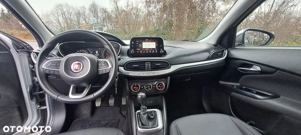 Fiat Tipo 1.6 MultiJet 16v Mirror - 23