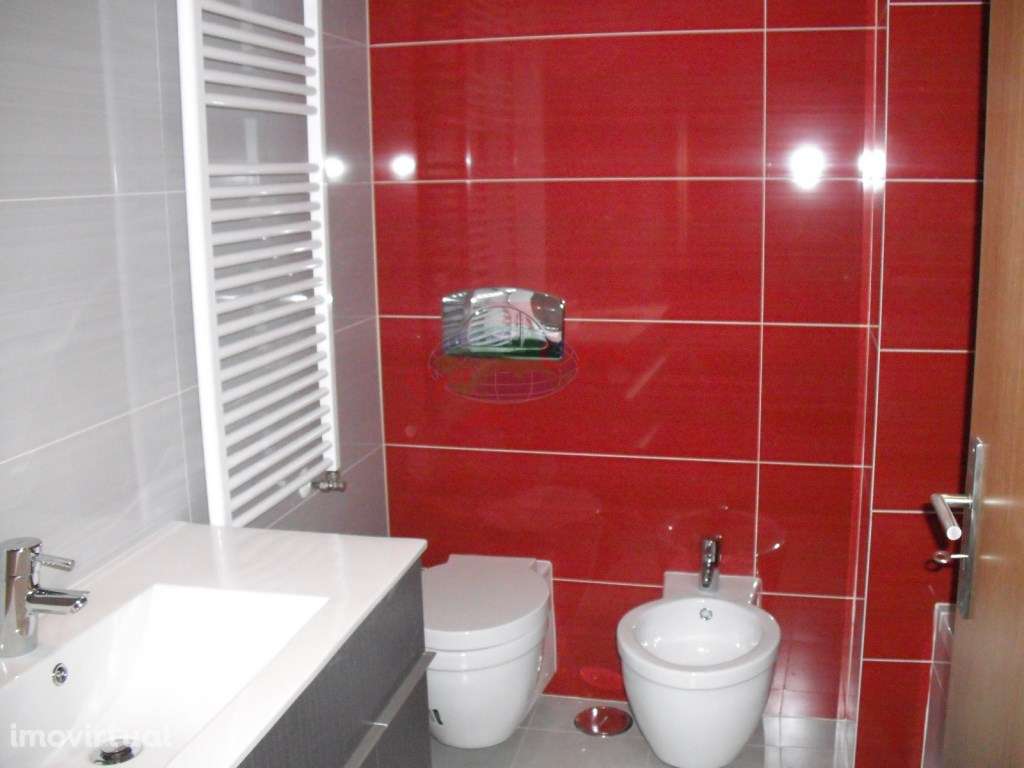 Prédio - Baixa - Grande imagem: 3/13