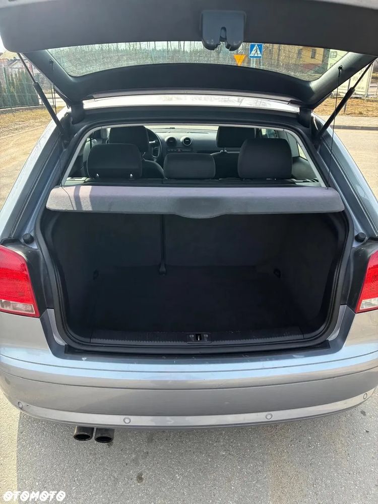 Audi A3 3-drzwiowe 2.0 FSI Ambition - 7