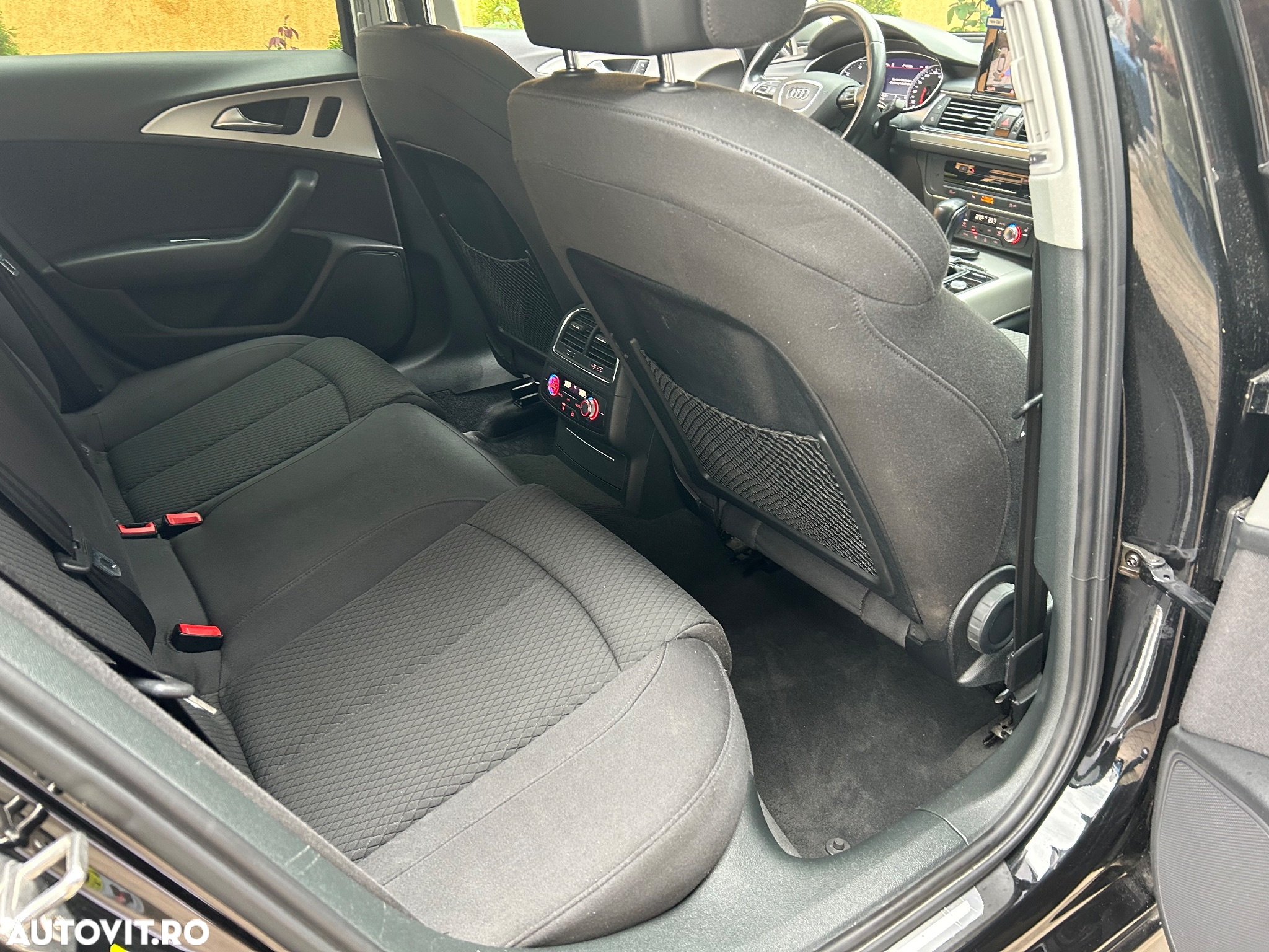 Audi A6 Avant 2.0 TDI Ultra DPF S tronic - 11
