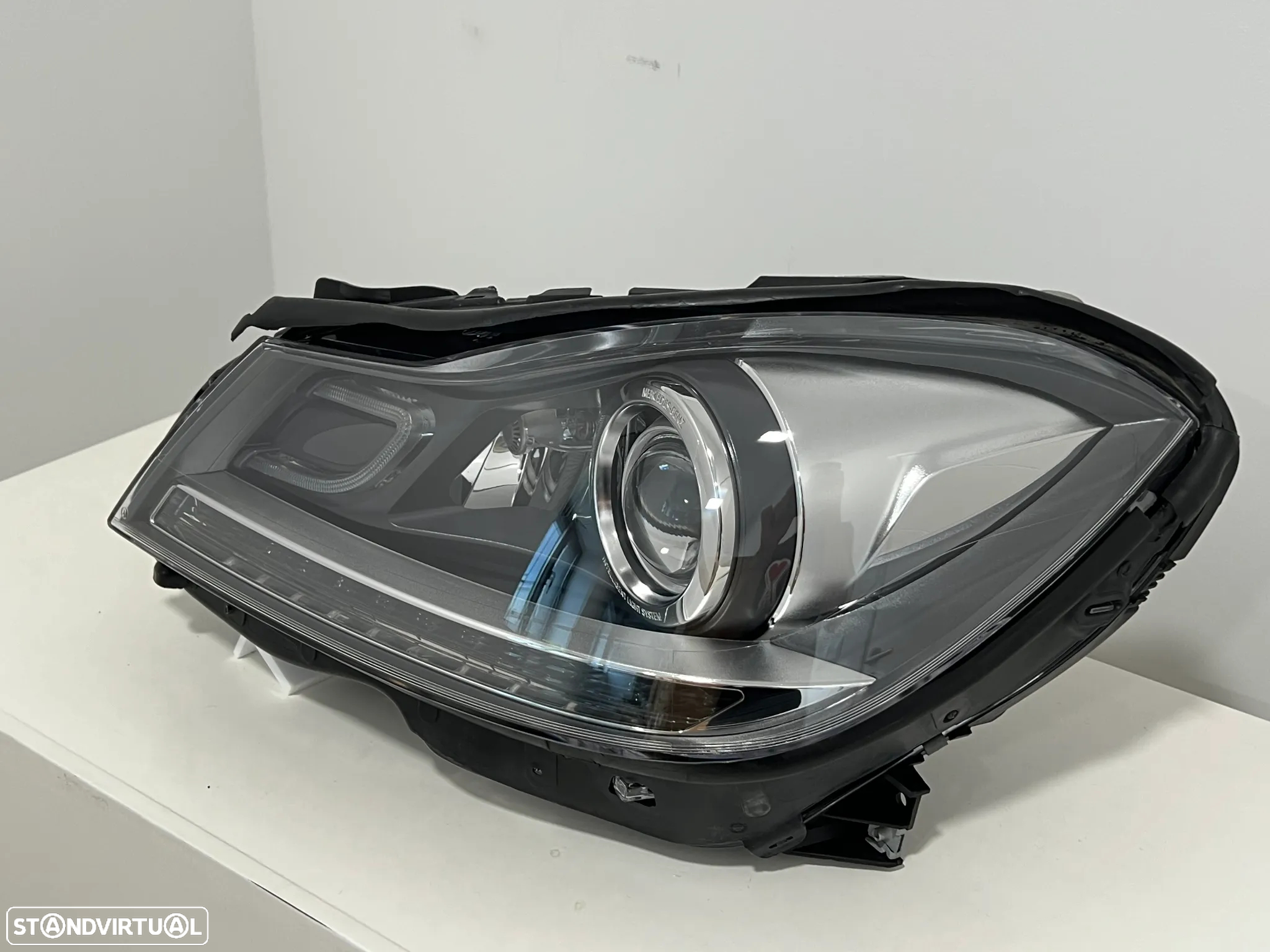Farol Otica Original Mercedes Classe C W204 Xenon lado Esquerdo - 2