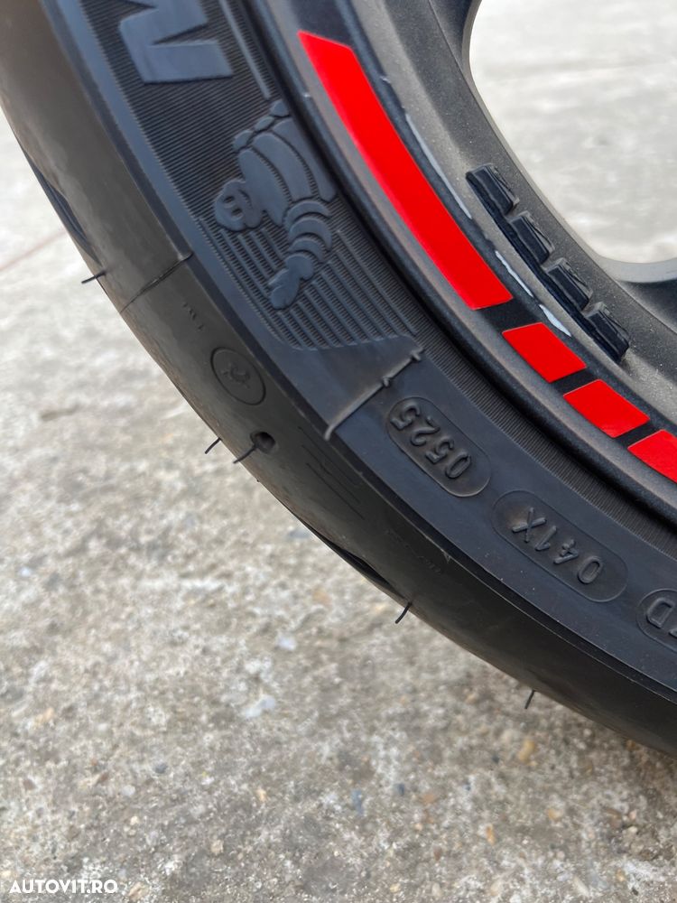 Honda CBR 650R - 14