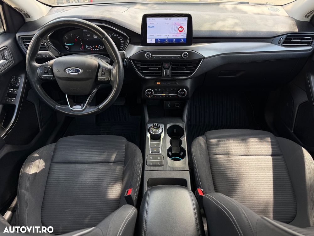 Ford Focus 1.5 TDCi Powershift Titanium - 10