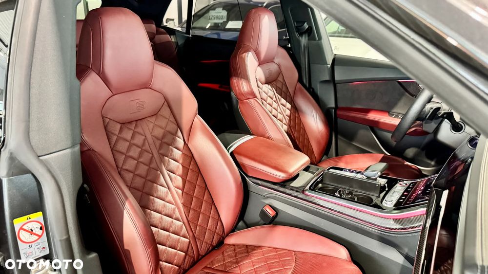 Audi SQ8 - 25