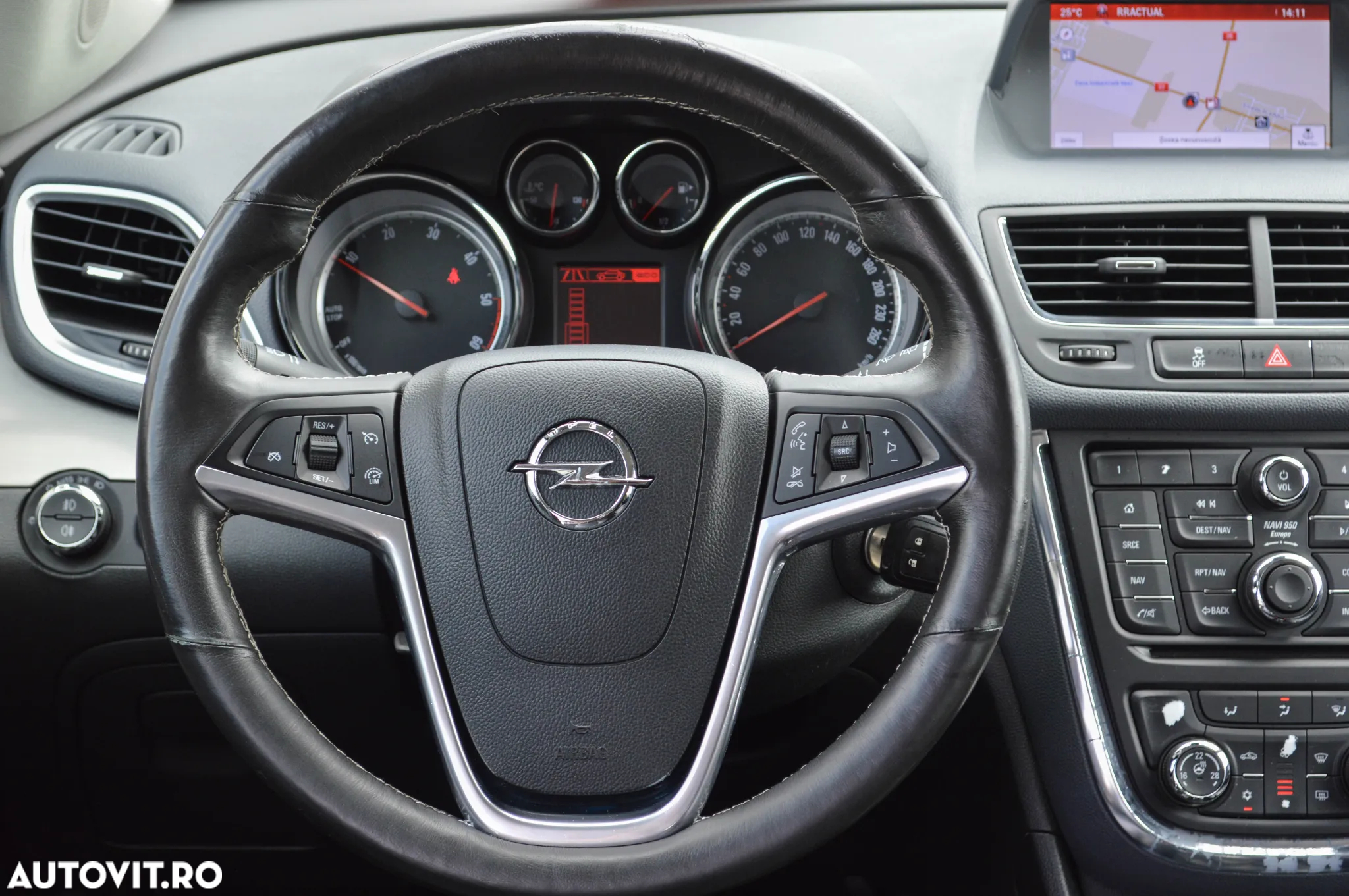 Opel Mokka 1.7 CDTI ECOFLEX Start/Stop 4x4 Innovation - 31