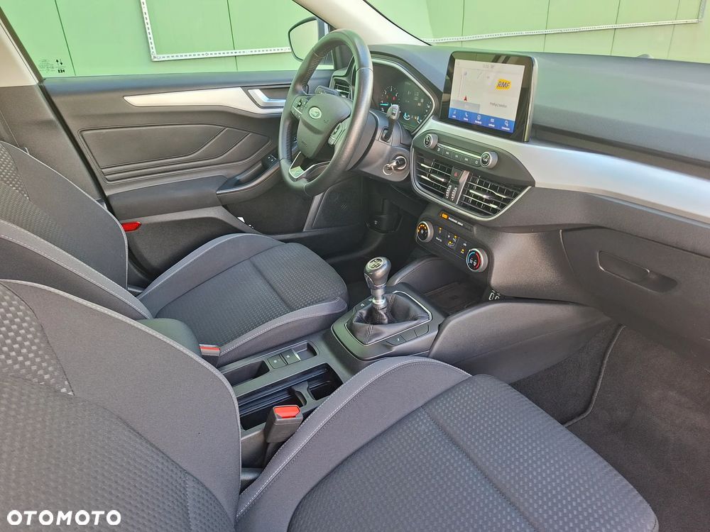Ford Focus - 20