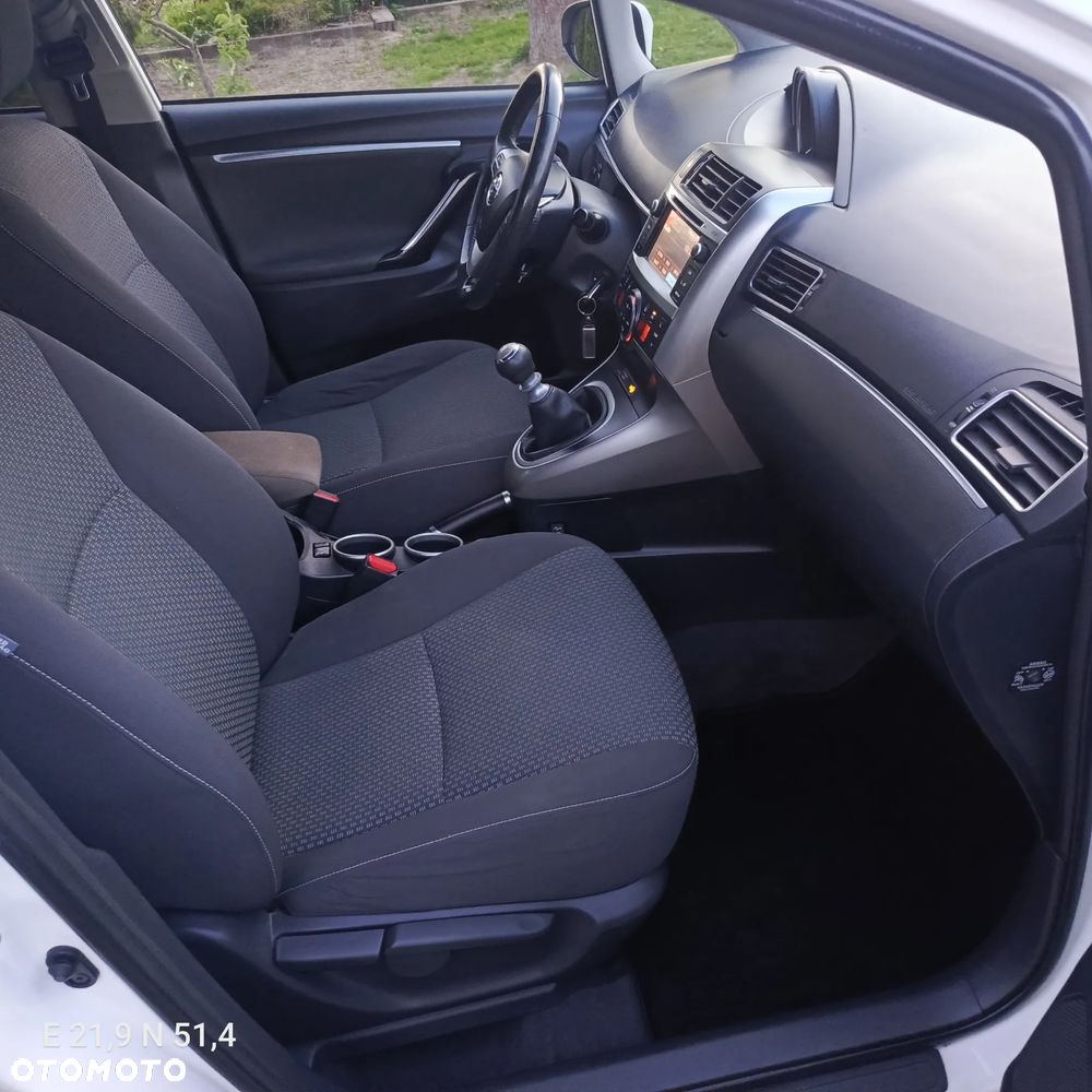 Toyota Verso 2.0 D-4D 5-Sitzer Executive - 13