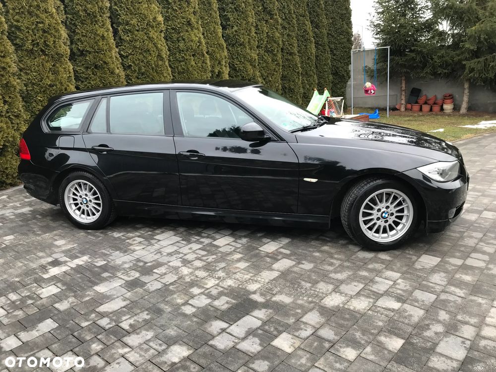 BMW Seria 3 318i - 2