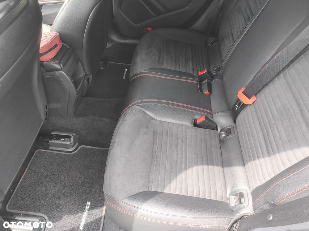 Mercedes-Benz CLA 200 7G-DCT AMG Line - 22