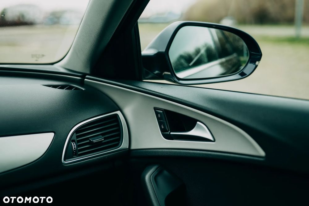 Audi A6 Avant 2.0 TDI Ultra S tronic - 33