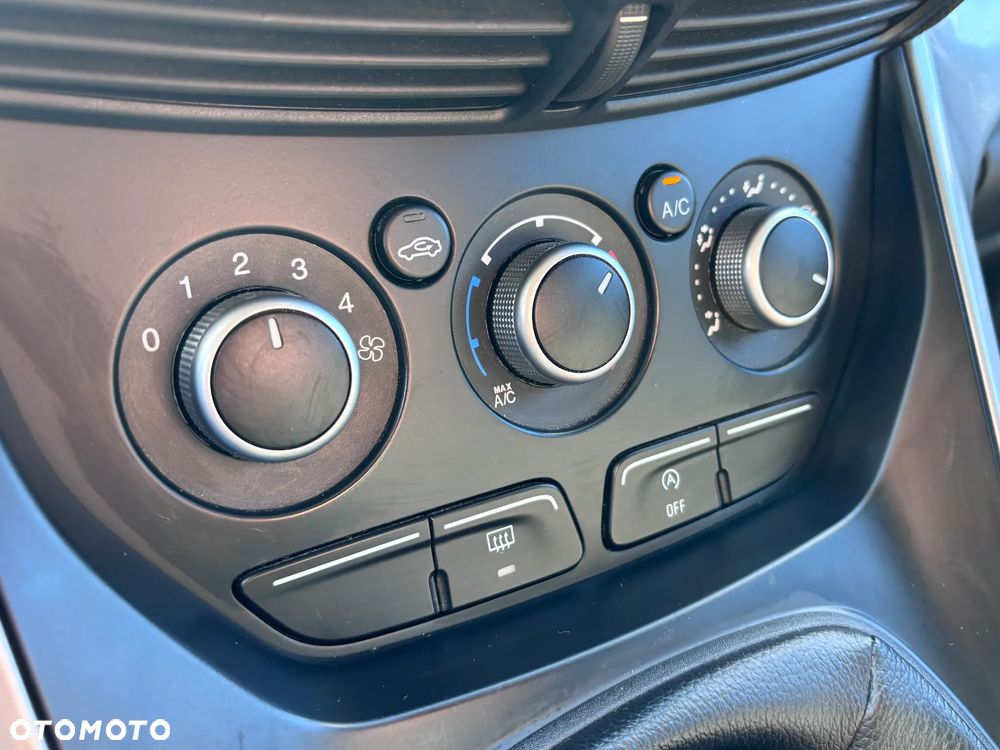 Ford Kuga 1.5 EcoBoost FWD Titanium ASS - 17
